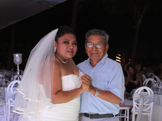La boda de Edgar y Naye en Cancún, Quintana Roo 27