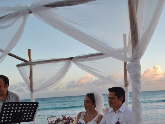 La boda de Mary J  y Hugo  en Cancún, Quintana Roo 4