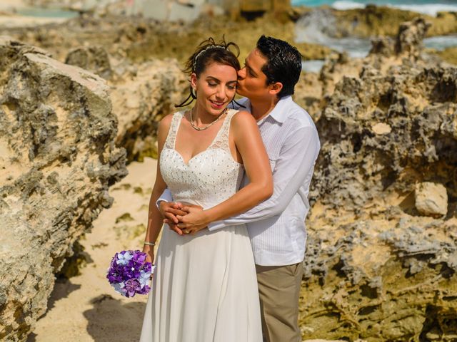 La boda de Mary J  y Hugo  en Cancún, Quintana Roo 1