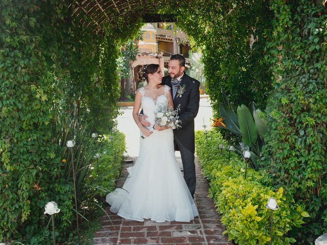 La boda de Ernesto y Gabriela en Chapala, Jalisco 16