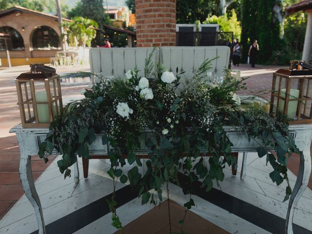 La boda de Ernesto y Gabriela en Chapala, Jalisco 105