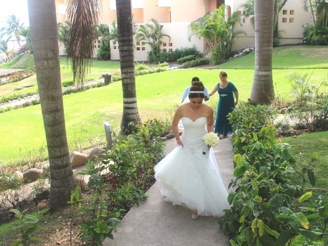 La boda de Mary y Carlos en Bahía de Banderas, Nayarit 3