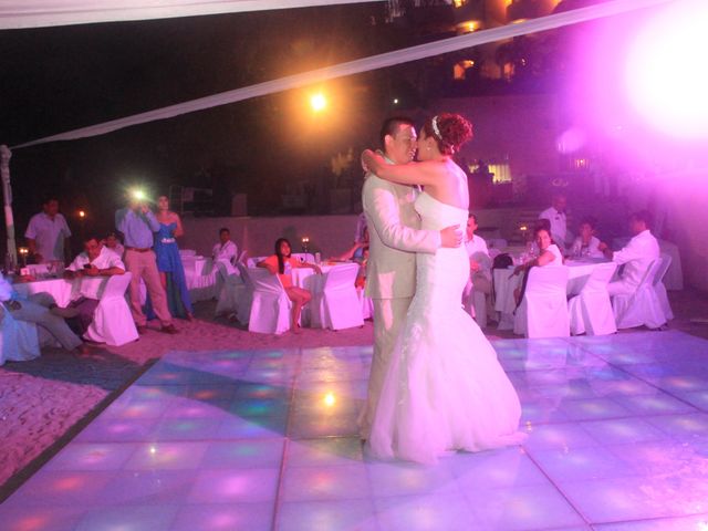 La boda de Mary y Carlos en Bahía de Banderas, Nayarit 19