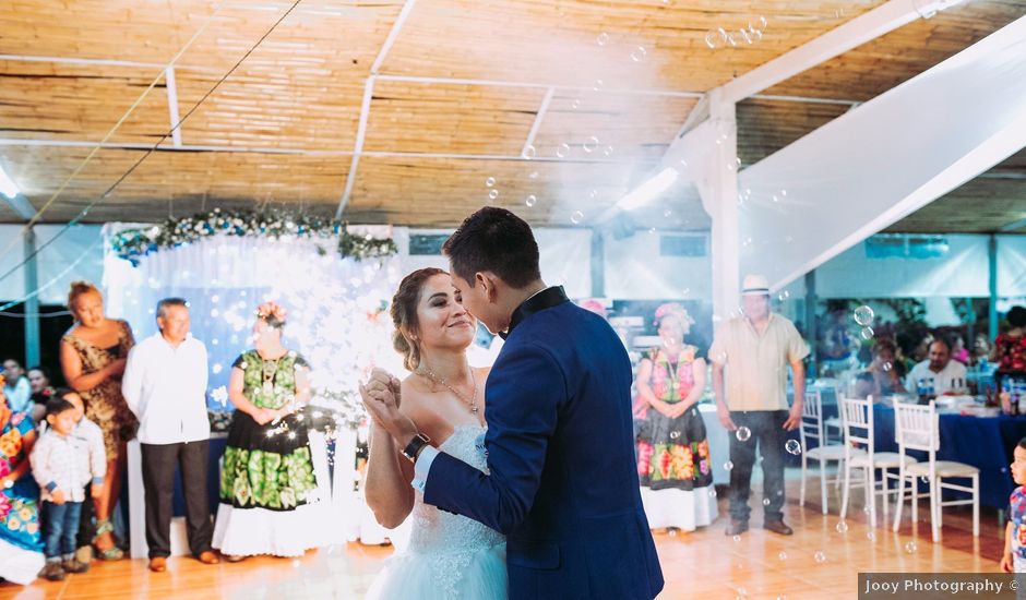 La boda de Ayrton l y Sugeil en Juchitán, Oaxaca