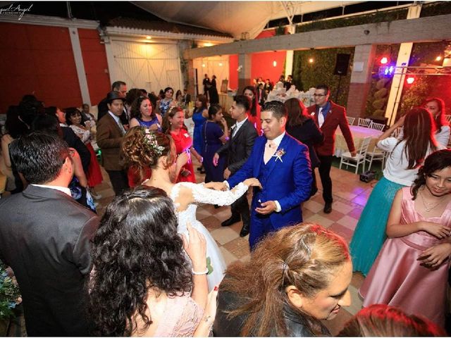La boda de Miguel y Lucero  en Iztapalapa, Ciudad de México 10