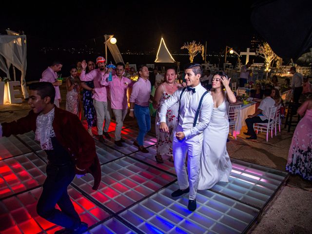 La boda de Estefani y Rubén en Acapulco, Guerrero 40