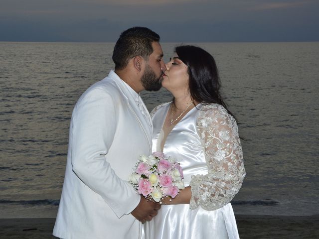 La boda de Omar Israel  y Karla Susana  en Bucerias, Nayarit 3