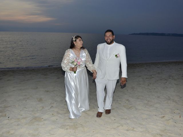 La boda de Omar Israel  y Karla Susana  en Bucerias, Nayarit 4