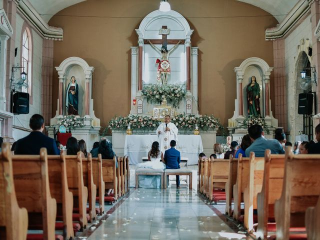 La boda de Christofer y Maria en Saltillo, Coahuila 7