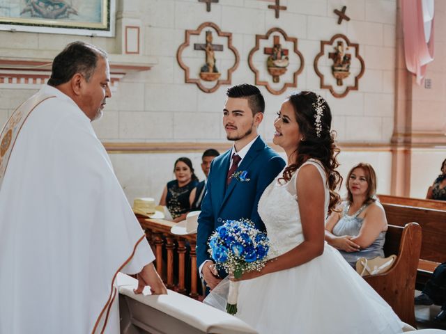 La boda de Christofer y Maria en Saltillo, Coahuila 9