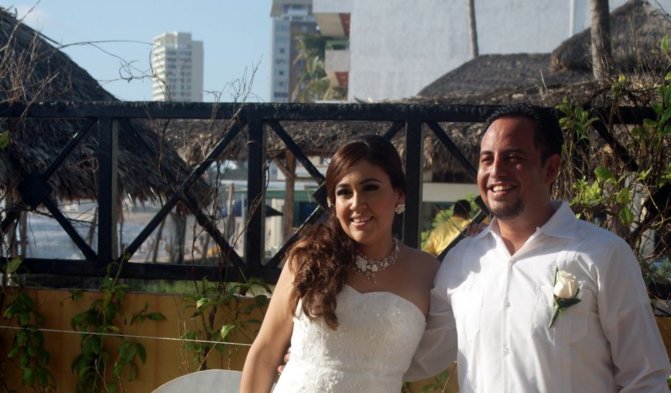 La boda de Claudia y Roberto en Mazatlán, Sinaloa