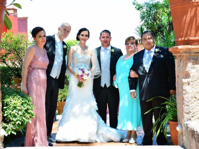 La boda de Mariano y Adriana en Morelia, Michoacán 37