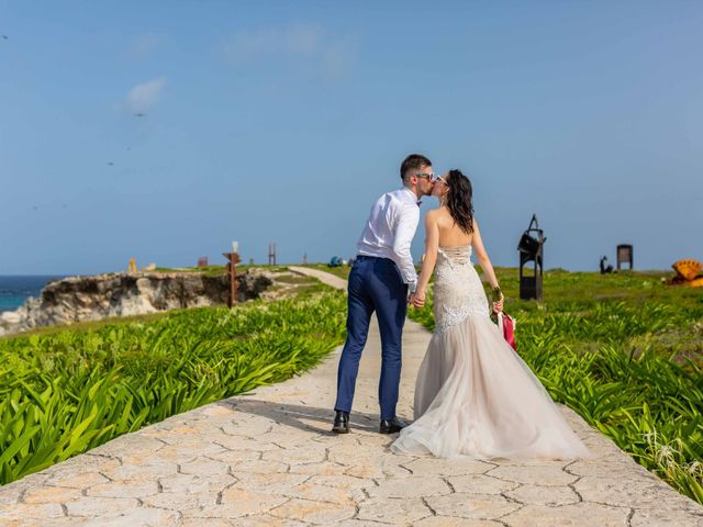 La boda de Anton y Kseniya en Cancún, Quintana Roo 23