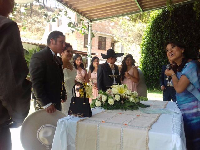 La boda de Daniel y Claudia  en Tejupilco, Estado México 15