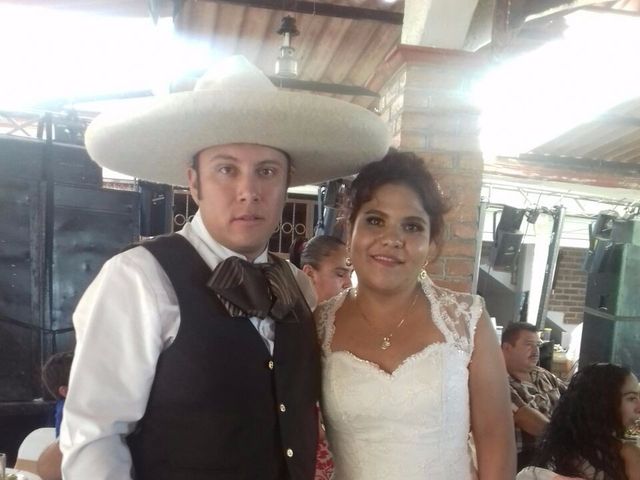 La boda de Daniel y Claudia  en Tejupilco, Estado México 16