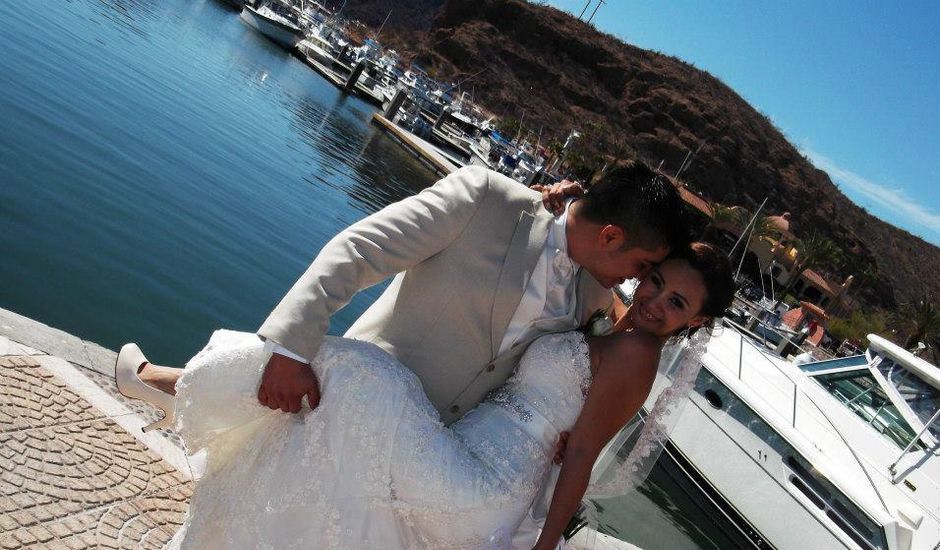 La boda de Carlos y Helena en Guaymas-San Carlos, Sonora