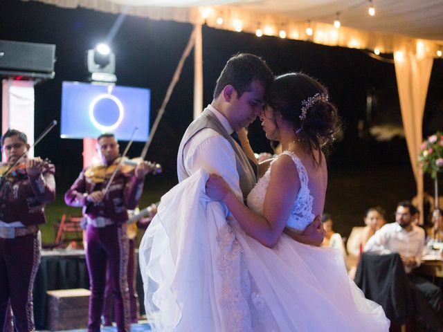 La boda de Alejandro  y Laura  en Xochitepec, Morelos 34