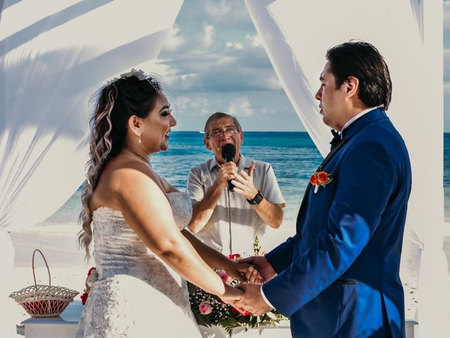 La boda de Néstor y Cristal en Playa del Carmen, Quintana Roo 50