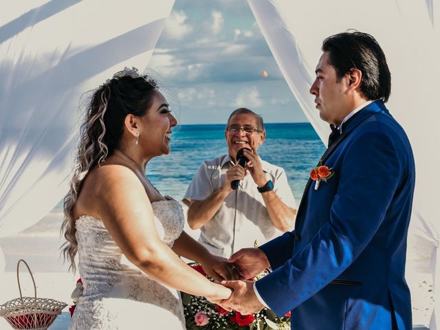 La boda de Néstor y Cristal en Playa del Carmen, Quintana Roo 52