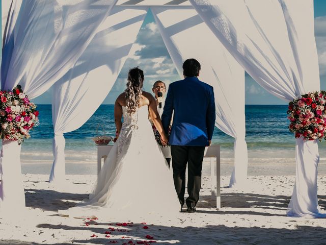 La boda de Néstor y Cristal en Playa del Carmen, Quintana Roo 55
