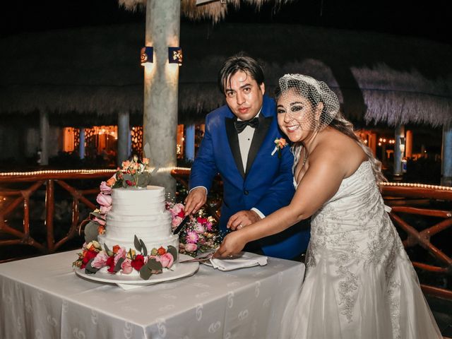La boda de Néstor y Cristal en Playa del Carmen, Quintana Roo 80
