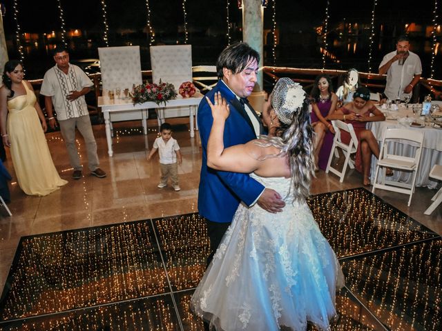 La boda de Néstor y Cristal en Playa del Carmen, Quintana Roo 82