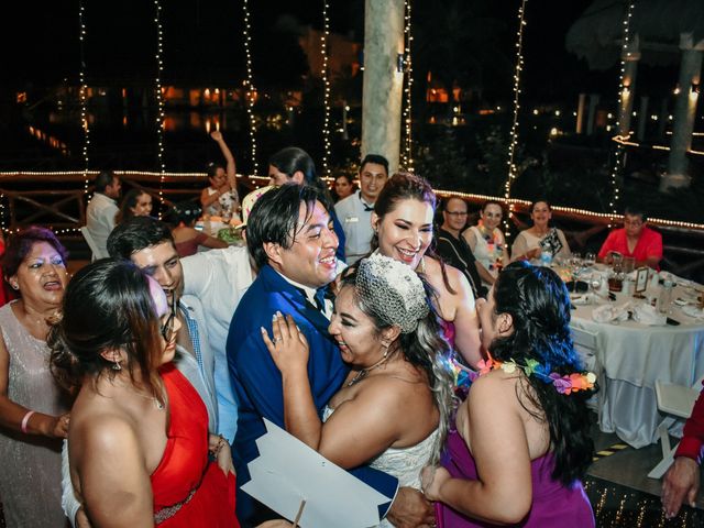 La boda de Néstor y Cristal en Playa del Carmen, Quintana Roo 89
