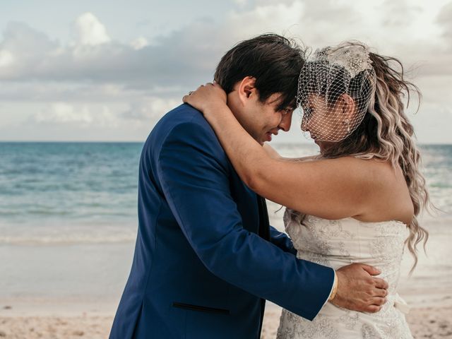 La boda de Néstor y Cristal en Playa del Carmen, Quintana Roo 101