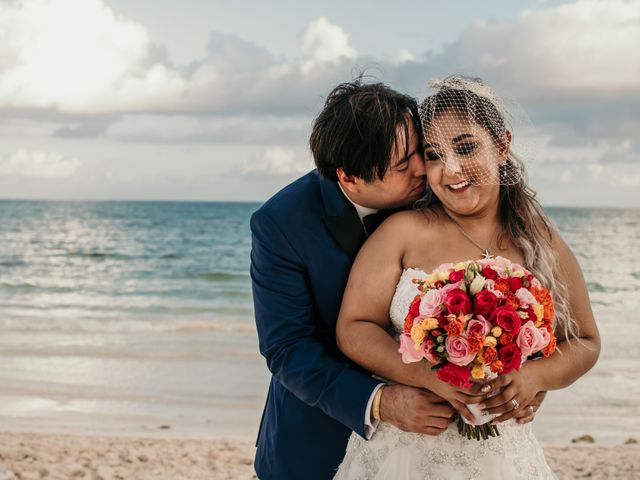 La boda de Néstor y Cristal en Playa del Carmen, Quintana Roo 103