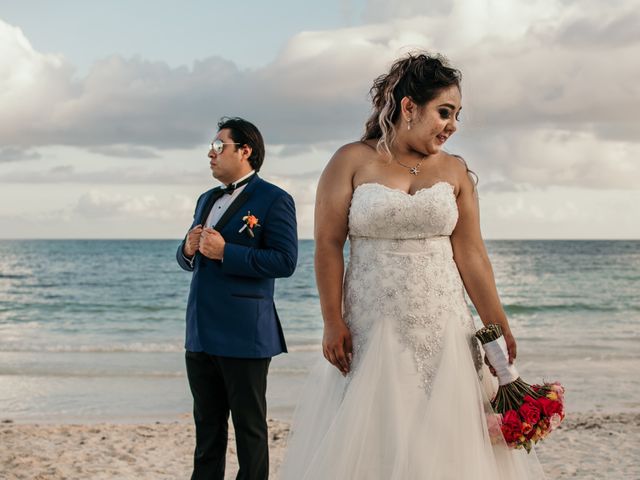 La boda de Néstor y Cristal en Playa del Carmen, Quintana Roo 113