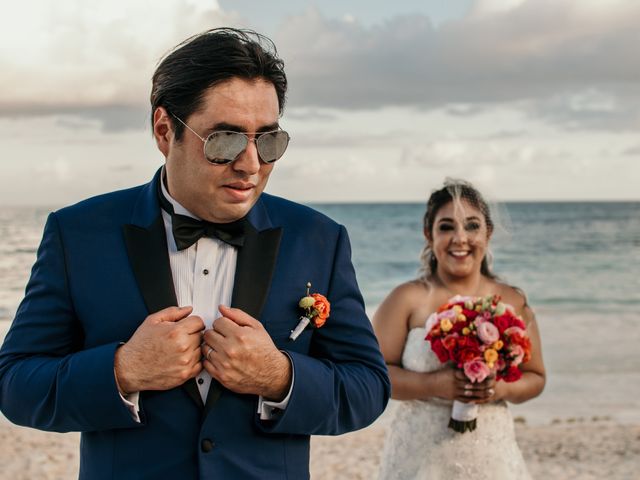 La boda de Néstor y Cristal en Playa del Carmen, Quintana Roo 114