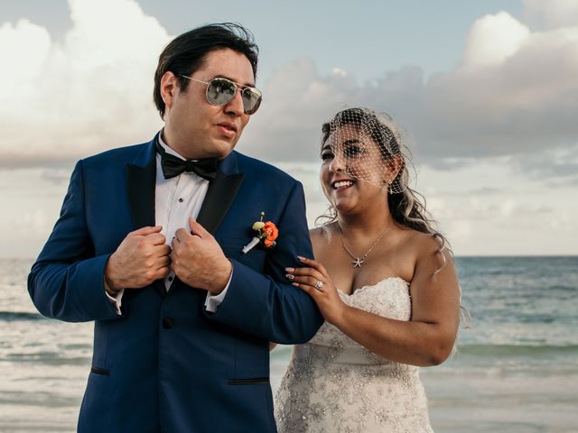 La boda de Néstor y Cristal en Playa del Carmen, Quintana Roo 116