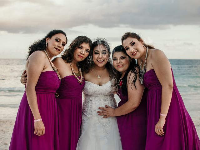 La boda de Néstor y Cristal en Playa del Carmen, Quintana Roo 122