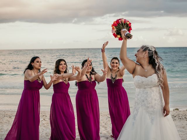 La boda de Néstor y Cristal en Playa del Carmen, Quintana Roo 128