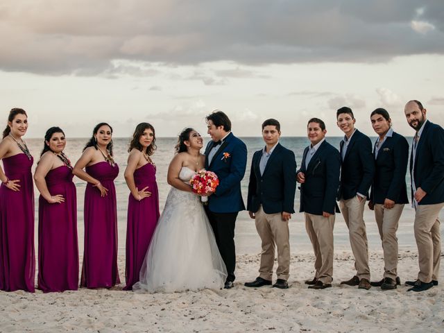 La boda de Néstor y Cristal en Playa del Carmen, Quintana Roo 130