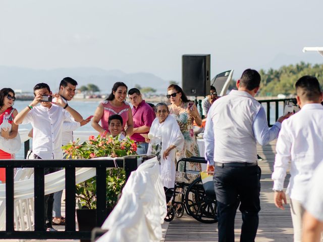 La boda de Alfredo y Briss en Ixtapa Zihuatanejo, Guerrero 4