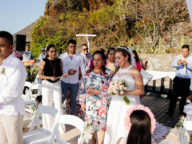 La boda de Alfredo y Briss en Ixtapa Zihuatanejo, Guerrero 11