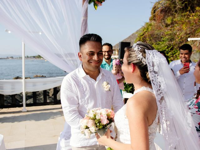La boda de Alfredo y Briss en Ixtapa Zihuatanejo, Guerrero 15