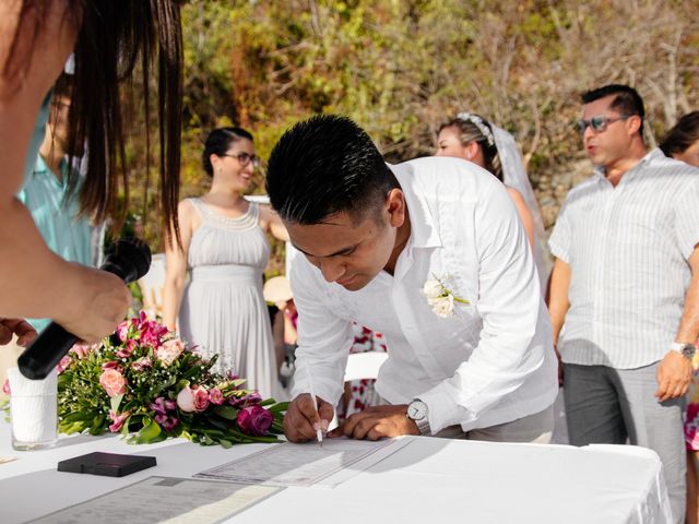La boda de Alfredo y Briss en Ixtapa Zihuatanejo, Guerrero 26