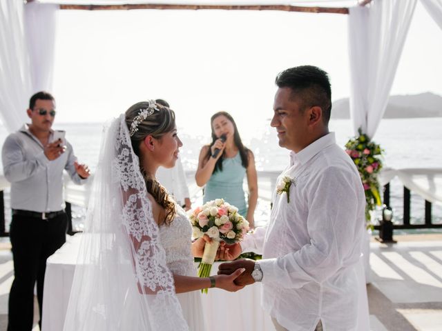La boda de Alfredo y Briss en Ixtapa Zihuatanejo, Guerrero 31