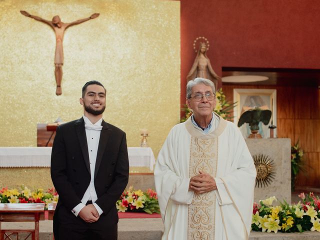 La boda de Víctor y Teresa en Guadalajara, Jalisco 13