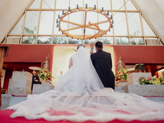La boda de Víctor y Teresa en Guadalajara, Jalisco 18