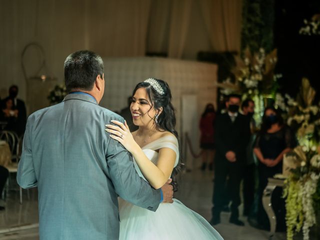 La boda de Marcos y Vanessa en Nuevo Laredo, Tamaulipas 23