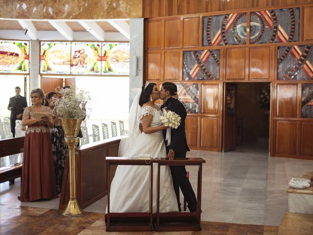 La boda de Alberto y Beneranda en Tepic, Nayarit 11