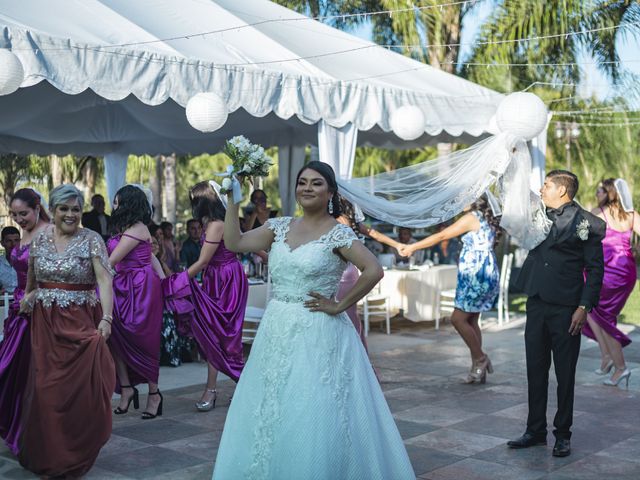 La boda de Alberto y Beneranda en Tepic, Nayarit 22