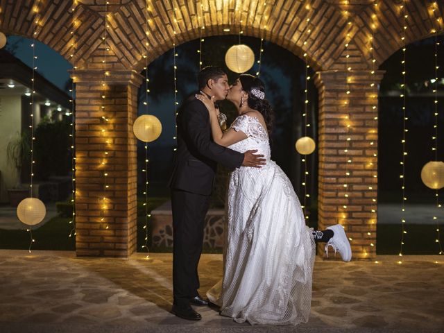 La boda de Alberto y Beneranda en Tepic, Nayarit 27