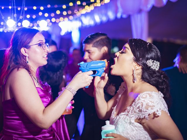 La boda de Alberto y Beneranda en Tepic, Nayarit 30