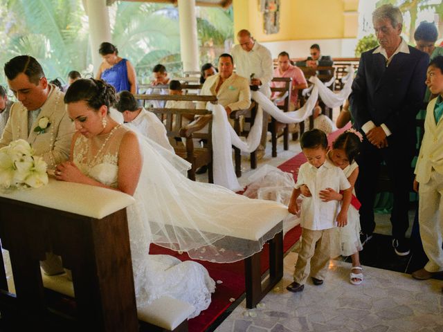 La boda de Víctor y Lucero en Bucerias, Nayarit 28