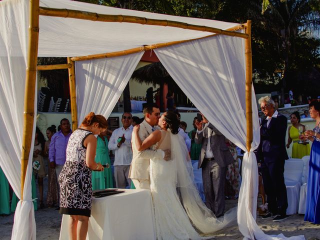 La boda de Víctor y Lucero en Bucerias, Nayarit 40