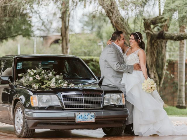 La boda de Nicolás y Alejandra en León, Guanajuato 13